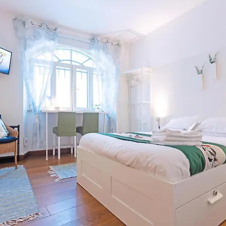 Chiaro - Casa Collina Апартаменты *